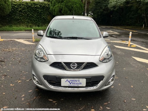 Nissan MARCH SV 1.6 2014/2015